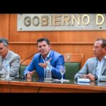 El gobernador encabezó la primera entrega de audífonos y elementos ortopédicos del 2026