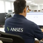 Lanzaron un plan de retiros voluntarios en ANSES para profundizar la reducción del Estado